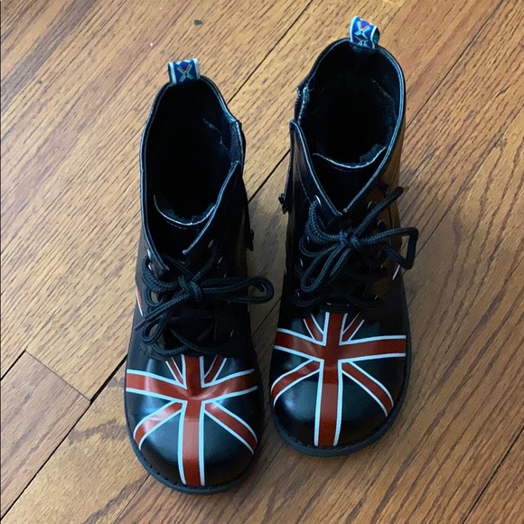 cumberland Other - Cumberland boots 4.5 girls London unique